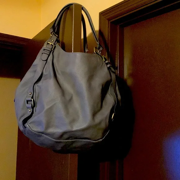 Handbag - Picture 1 of 2